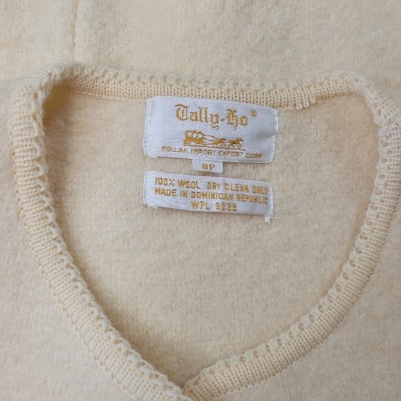 Tally Ho Wool Longsleeve Cropped Gold Button Cream Sweater, Size 8p - Picture 6 of 6